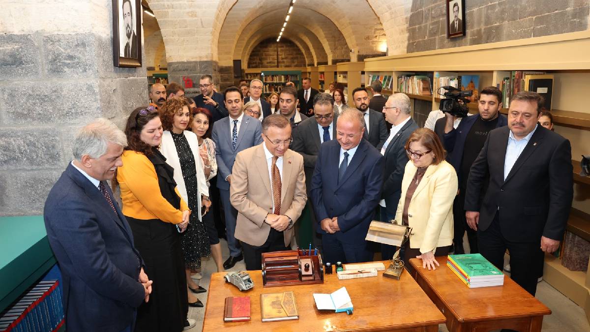 Prof. Dr. İlber Ortaylı Arkeoloji ve Türkoloji İhtisas Kütüphanesi’nin açılış programı yapıldı