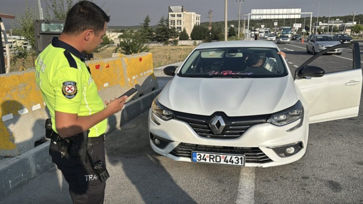 2026 çakar cezası kaç TL oldu, ehliyete ve araca ne kadar süre el konuluyor?