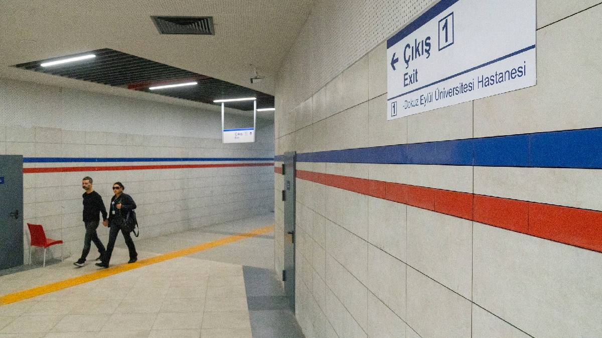 İzmir Metrosu’ndan Dokuz Eylül Hastanesi’ne kesintisiz yaya tüneli açıldı