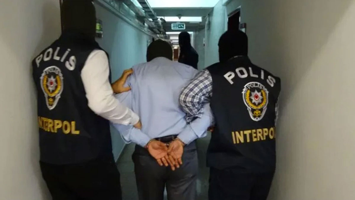 Bakan Gürlek açıkladı: Yurt dışına kaçan 294 kişi Türkiye’ye iade edildi