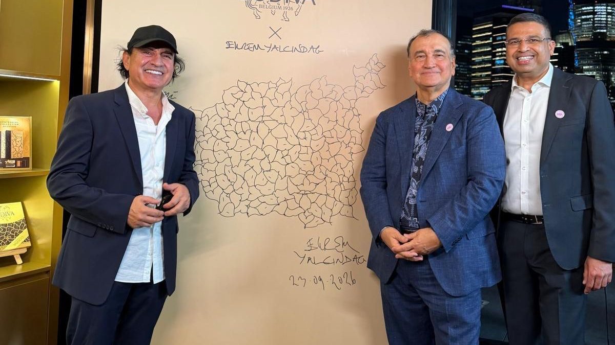 GODIVA 100. yılını Ekrem Yalçındağ imzalı özel sanat koleksiyonuyla taçlandırıyor: Çikolata sanat eserine dönüştü