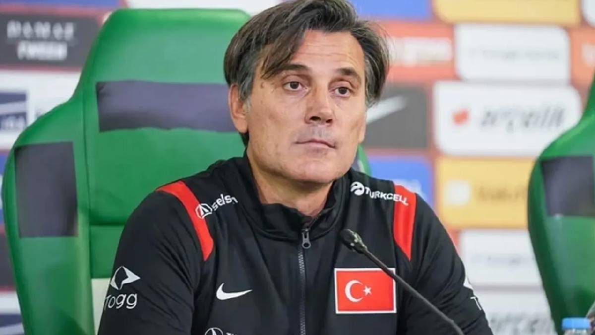 Montella: Futbolcularımız ağır ve haksız eleştirilerden etkilenebilir