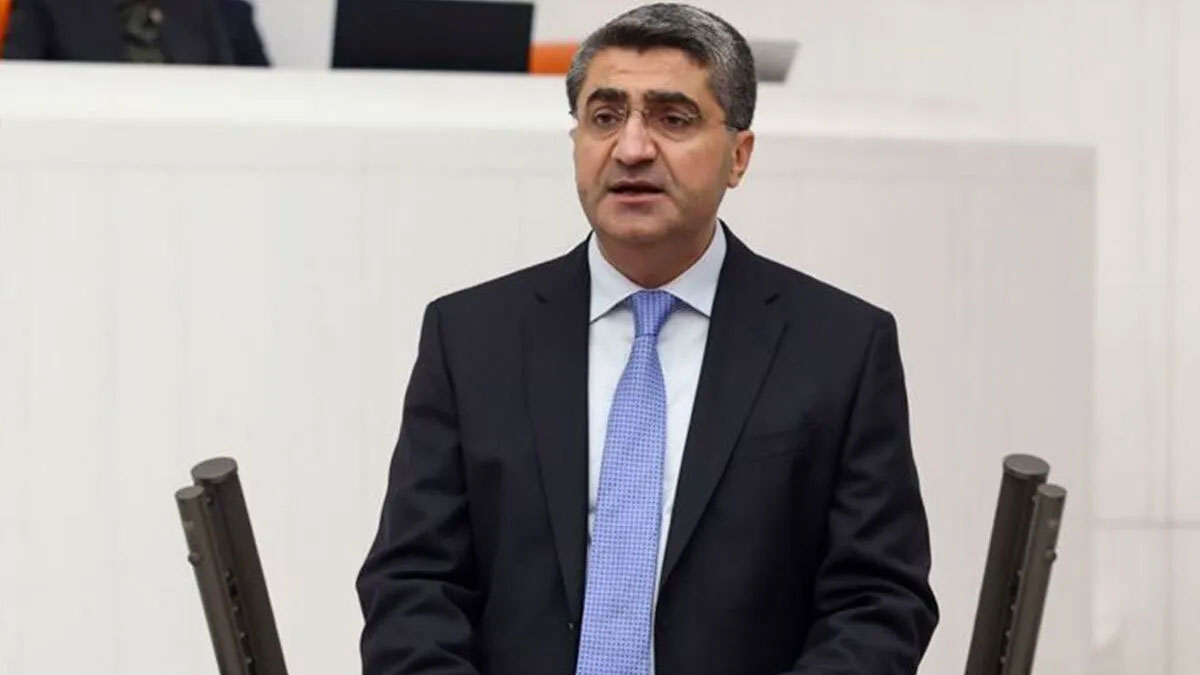 Yeni Yol Partili Ekmen: “İlk defa devlet bütün kurumlarıyla dolandırıcılığın paydaşı”