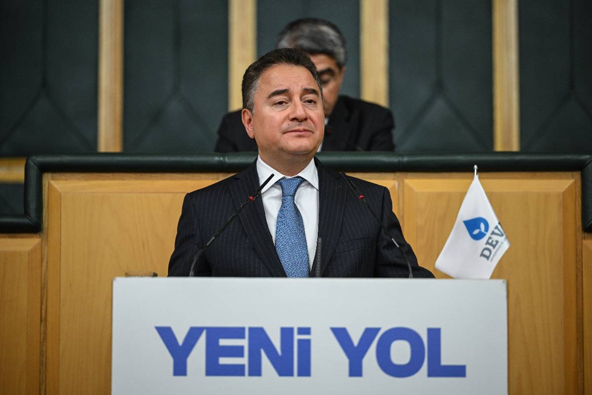 Babacan, iktidara fon dolandırıcılığı iddialarında bulundu