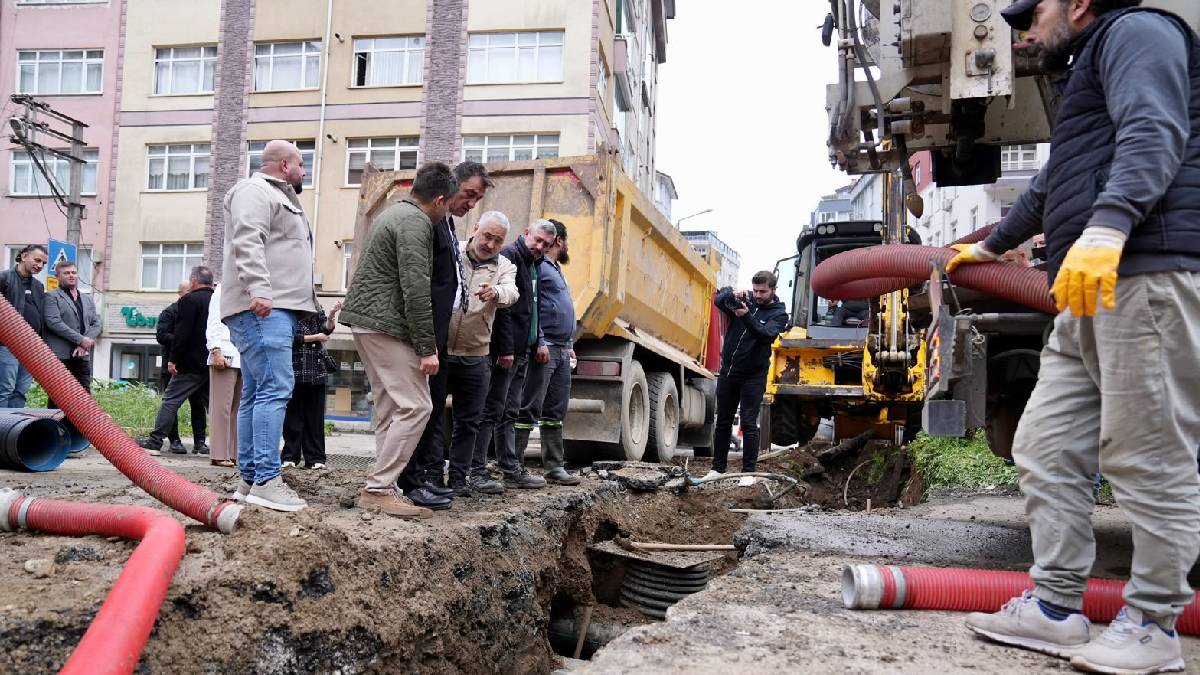 Başkan Köse, Orhan Yılmaz ve İnönü caddelerindeki asfalt hazırlık çalışmalarını inceledi