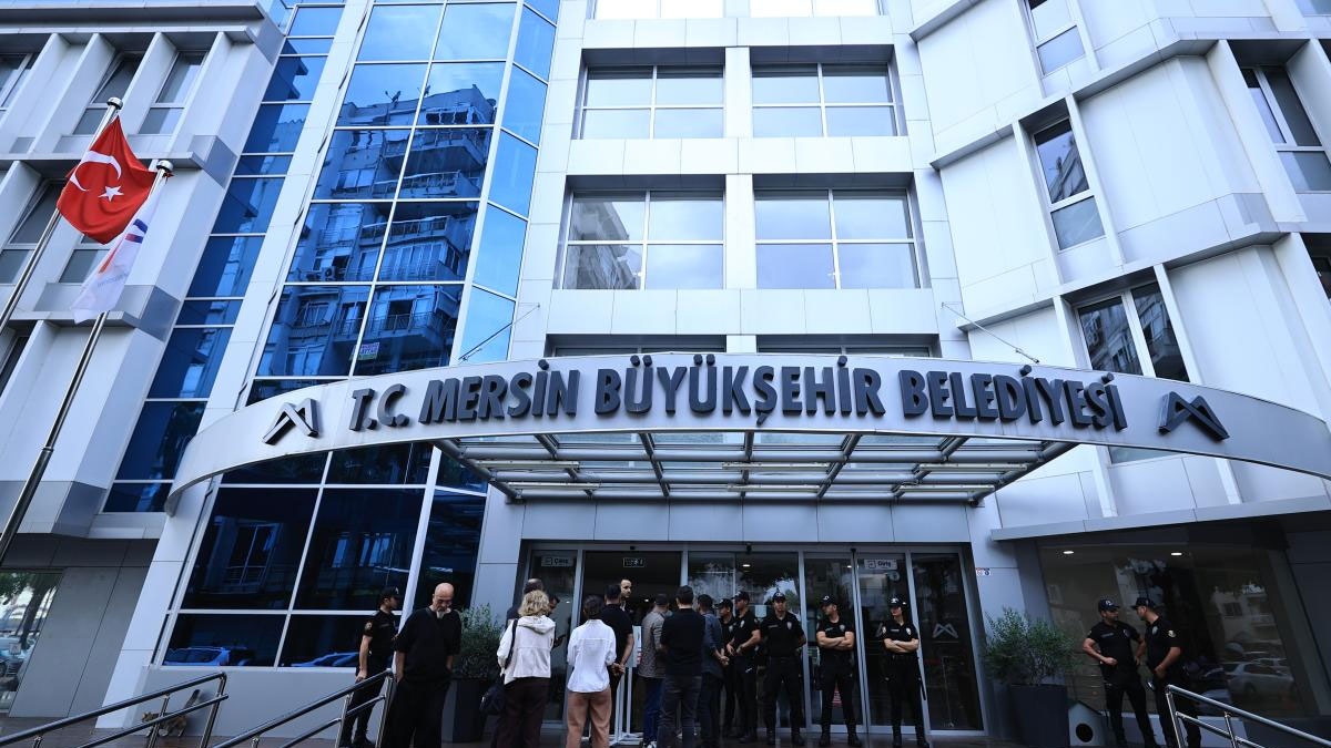 Vahap Seçer görevden uzaklaştırılmıştı: Mersin’de başkanvekili seçiminin tarihi belli oldu