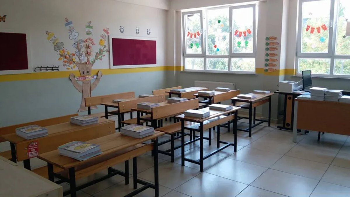 İstanbul ve Esenyurt'ta yaşayan veliler dikkat: 8 Ekim Perşembe okullar tatil mi?