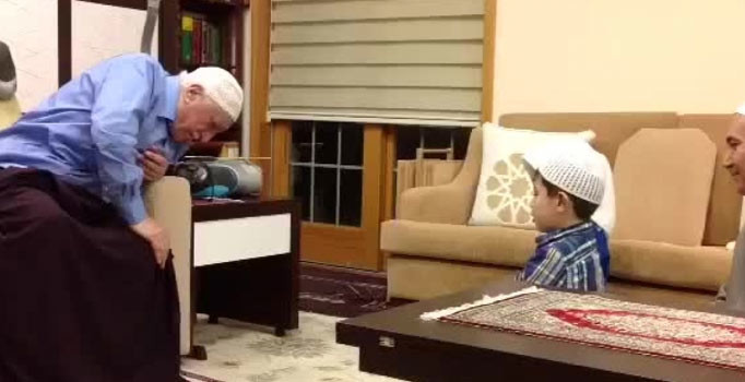 Terör örgütü lideri Fethullah Gülen, Adil Öksüz'ü özel olarak yetiştirmiş