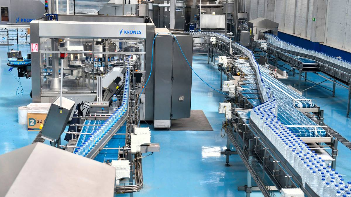 Seğmen su ürün yelpazesini genişletiyor: Yeni cam ve bardak ürünler raflarda yerini aldı