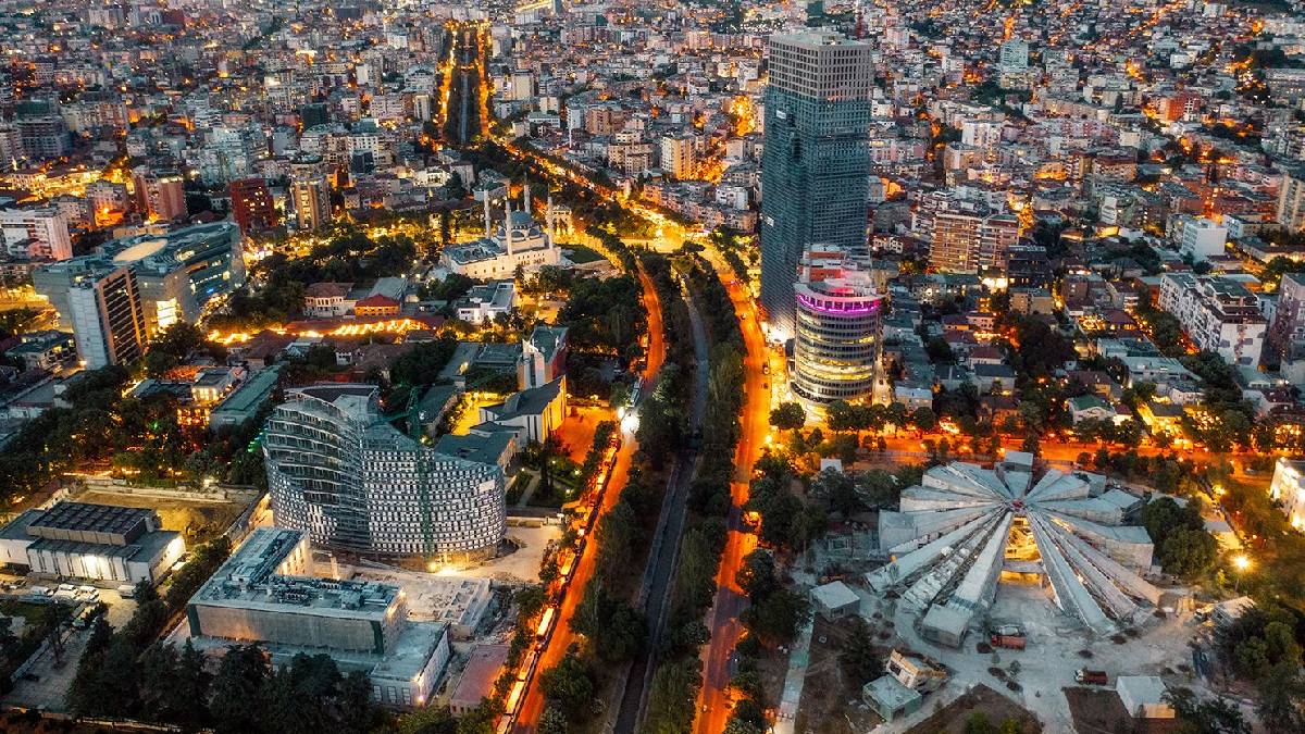 Türklerin yeni tatil ve yatırım cenneti oldu! İstanbul’u bırakan rotasını buraya çeviriyor