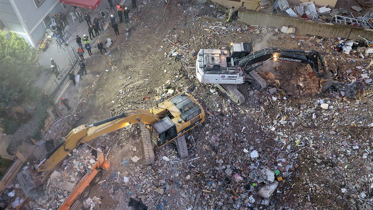 Maltepe'deki bina çöküşünde mimar ve şantiye şefine gözaltı kararı