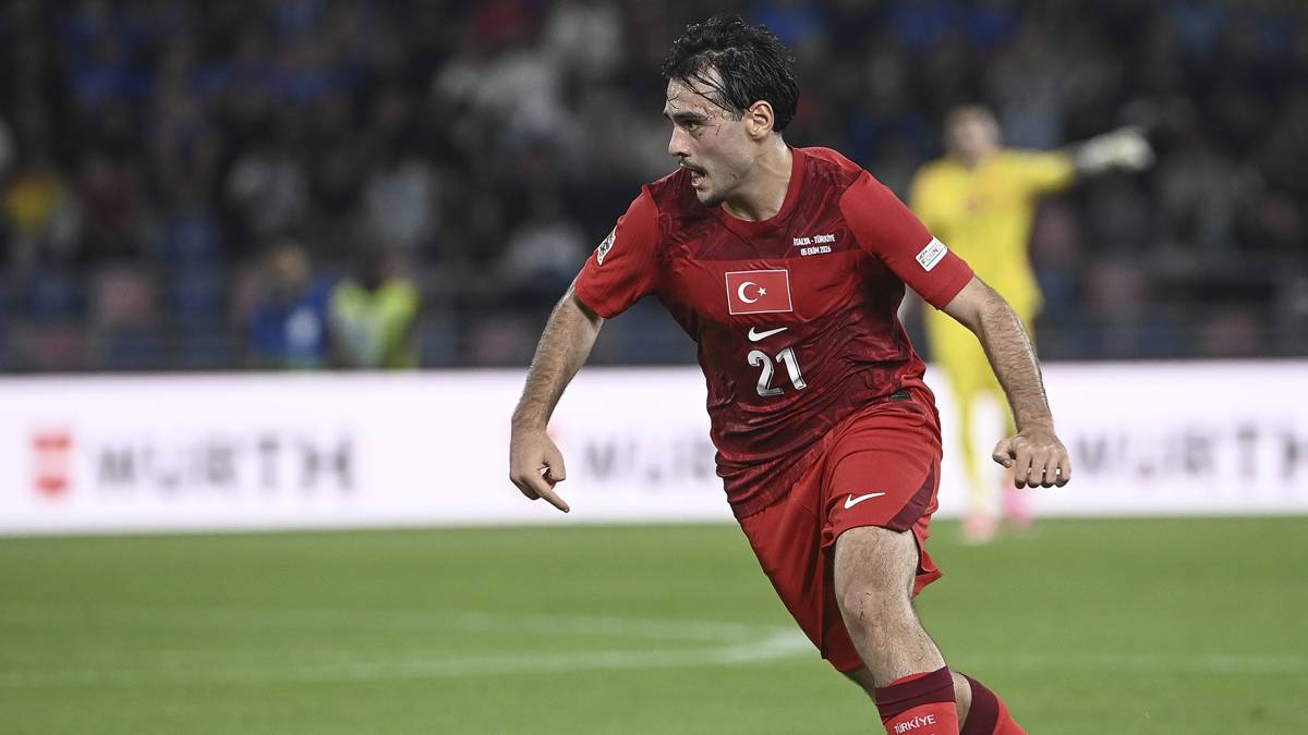 Aral Şimşir İtalya maçında attığı golle tarihe geçti