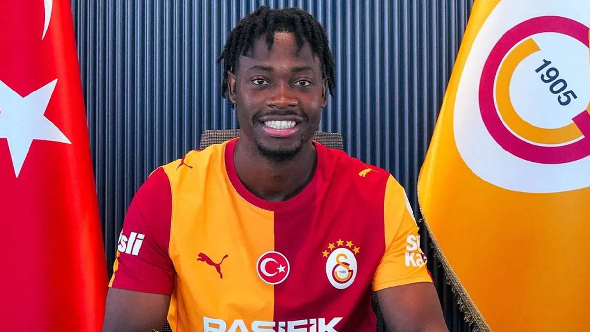 Galatasaray'da ilk ayrılık belli oldu