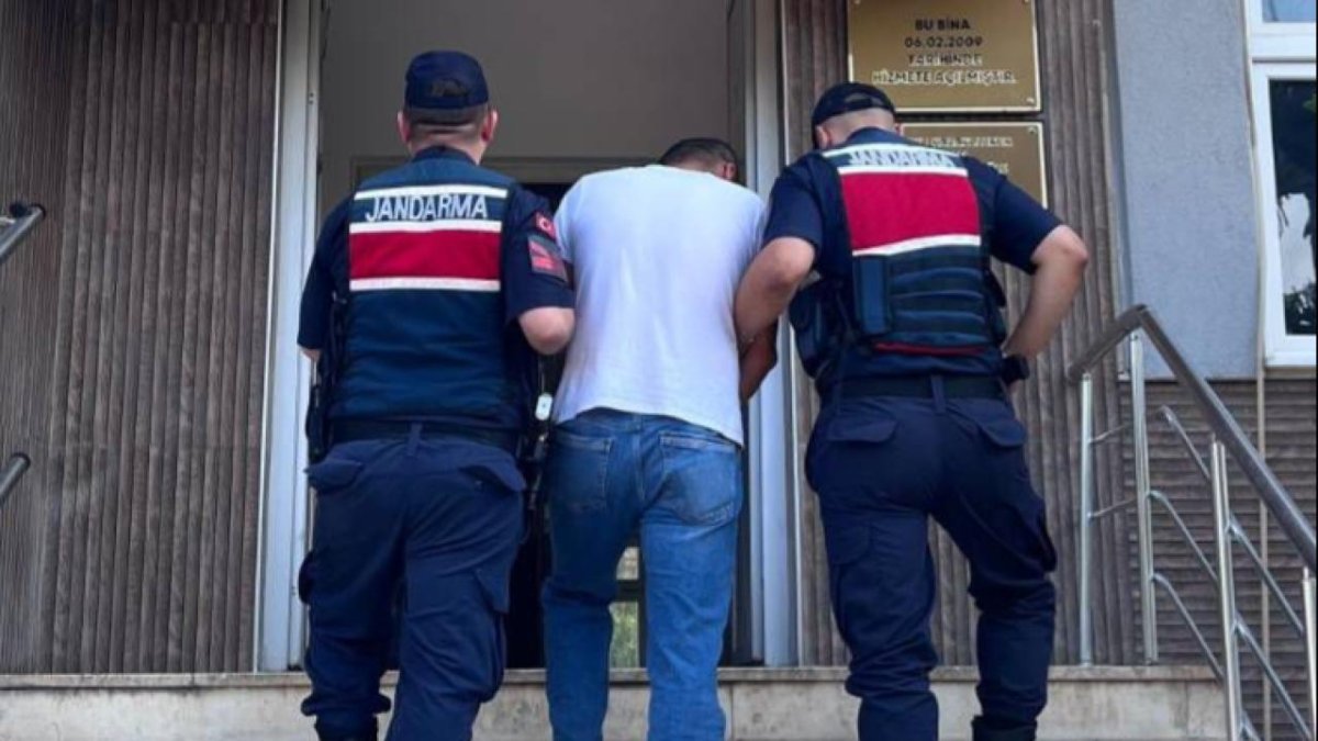 Uşak merkezli 8 ilde yasa dışı bahis operasyonu: 22 gözaltı