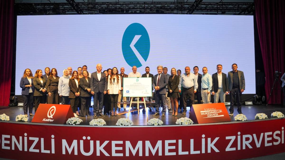Geleceğin Denklemleri 3. Denizli Mükemmellik Zirvesi’nde kuruldu