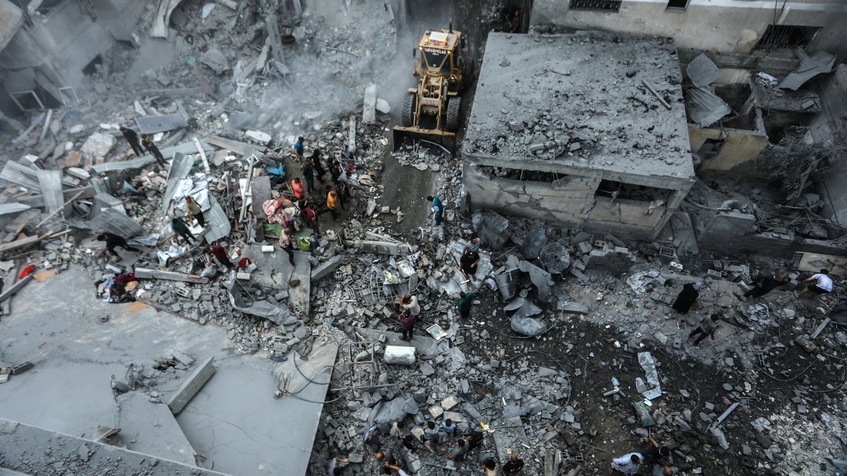 İsrail'in Gazze'de düzenlediği bombardımanda 117 konut zarar gördü