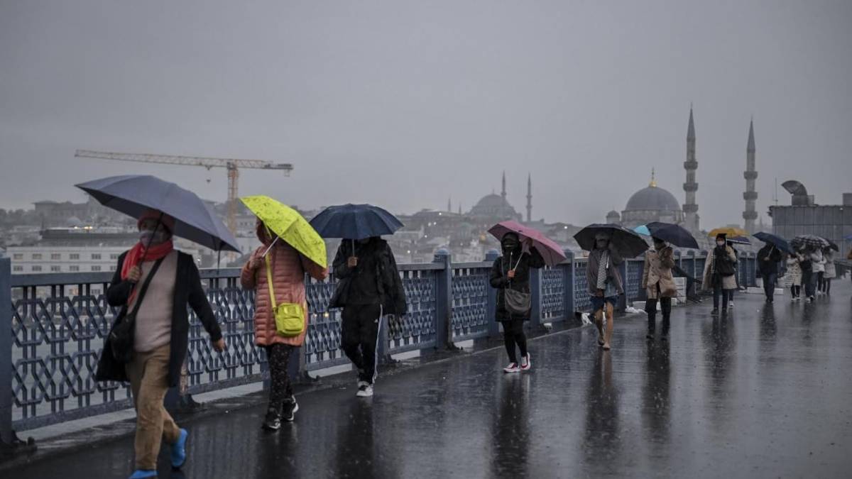 AKOM duyurdu: İstanbul'da yağışlı hava başlıyor