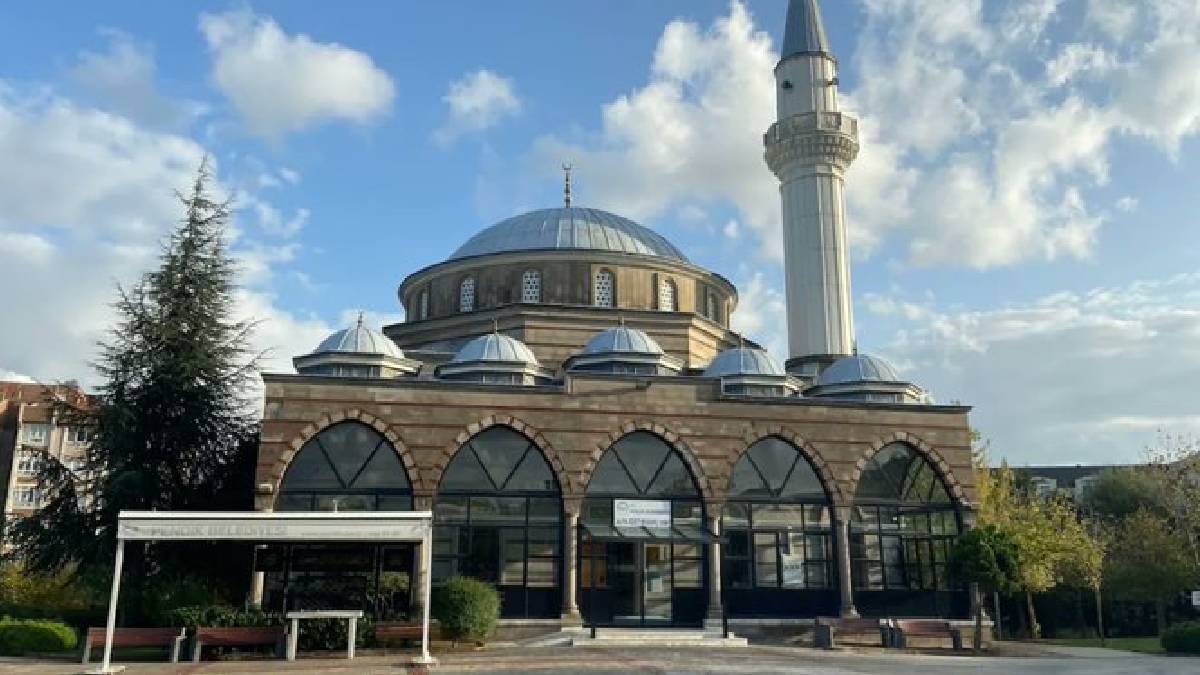 Cami yoğunluğu haritasında ezber bozan sonuç: Zirvede Konya değil başka bir ilimiz var