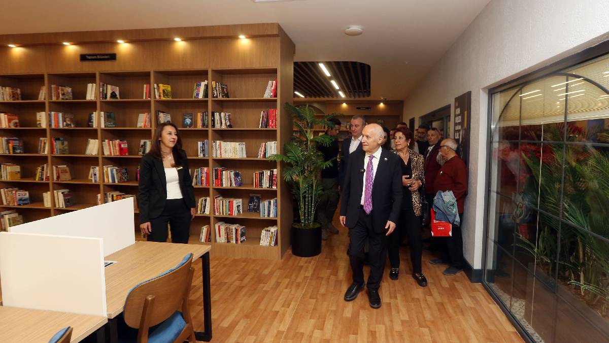 Yaşar Kemal Kütüphanesi gençlerden tam not aldı