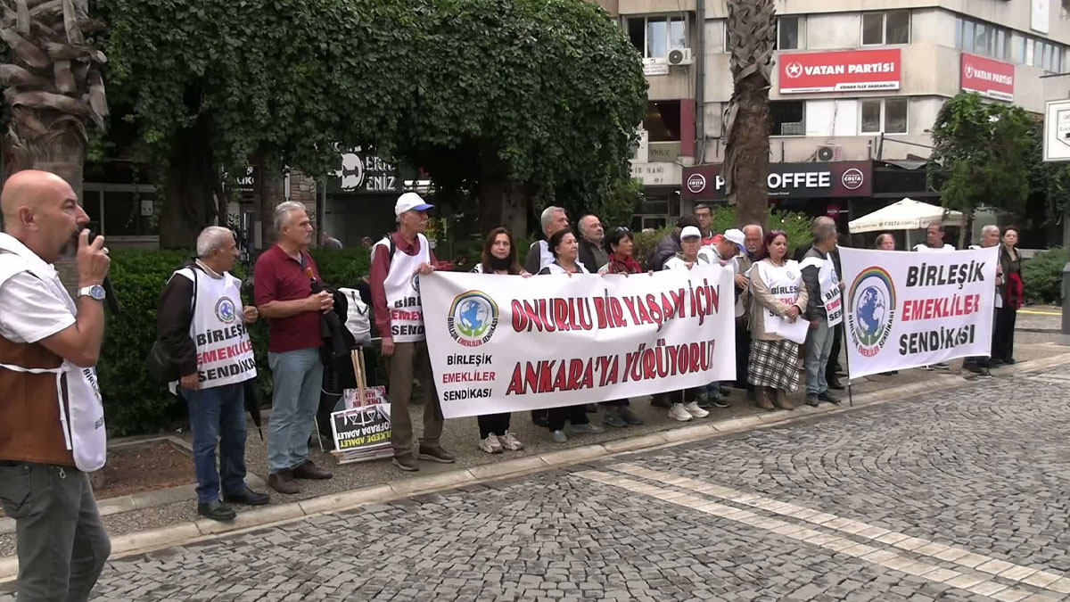 Emekliler İzmir’den Ankara’ya yola çıktı: “Onurlu bir yaşam istiyoruz”