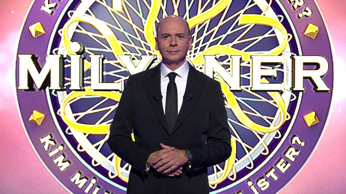 Oktay Kaynarca dönemi sona erdi: Kim Milyoner Olmak İster yeni ödül kaç para, yeni sunucusu kimdir? Efsane yarışmada sürpriz!