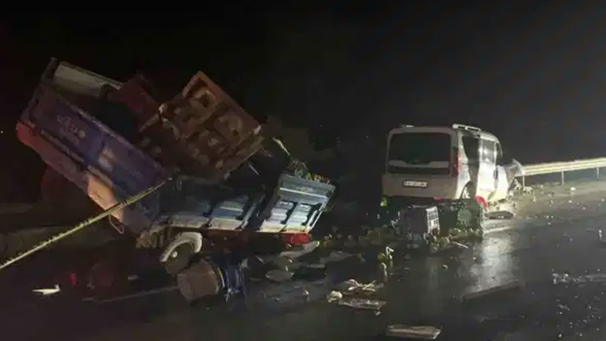Sakarya’da zincirleme kaza: AK Partili başkan dahil 2 kişi öldü