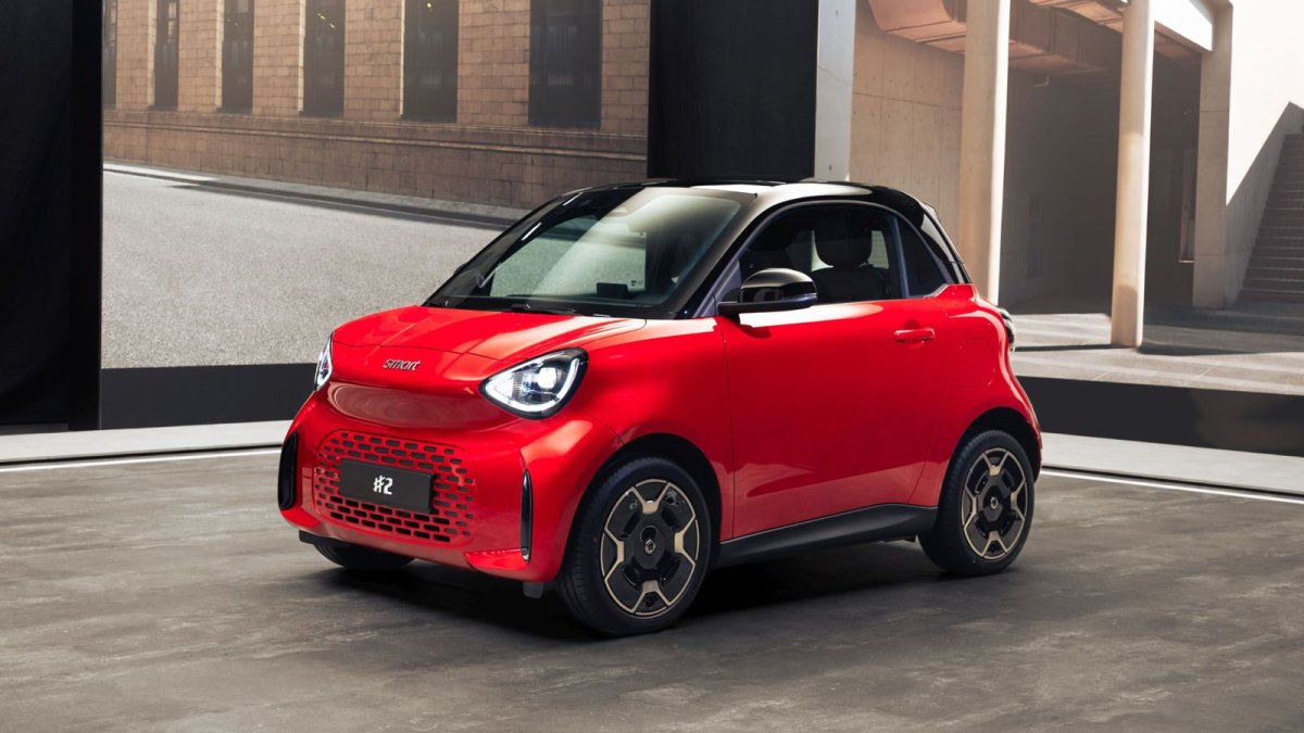 Efsane şehir otomobili elektrik çağında yenilendi: 20 bin avroluk yeni Smart yollarda