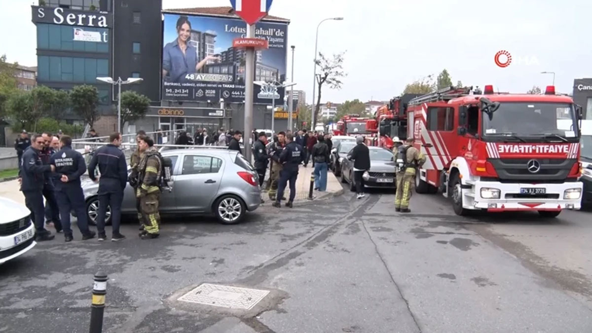 Üsküdar-Sultanbeyli metrosunda kablolar patladı: Yolcular tahliye edildi