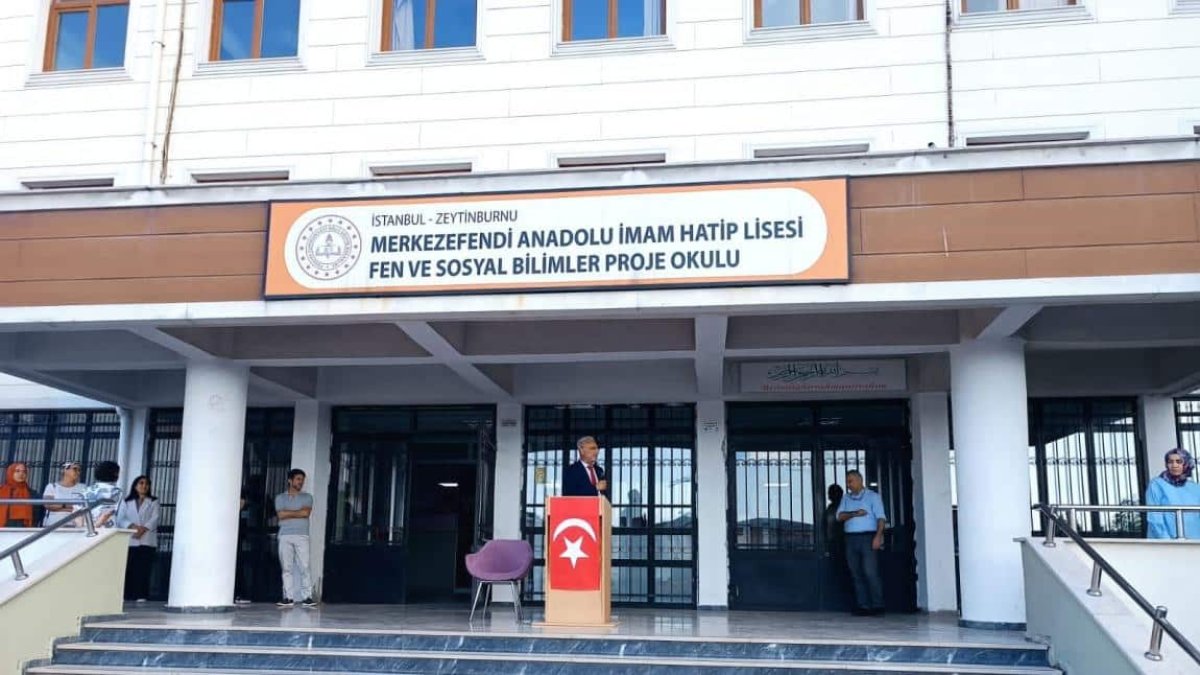 İBB'den eğitime ve spora yeni yatırım: Zeytinburnu Merkezefendi AİHL Spor Salonu açıldı