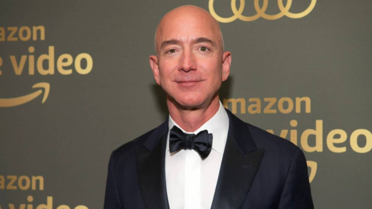 Jeff Bezos servet tartışmasına katıldı: “Başarı adeta kötülük gibi sunuluyor”