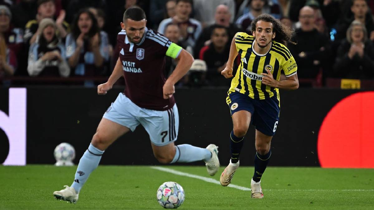Fenerbahçe İngiltere'de dağıldı: Aston Villa gol oldu yağdı, tribunden istifa sesleri