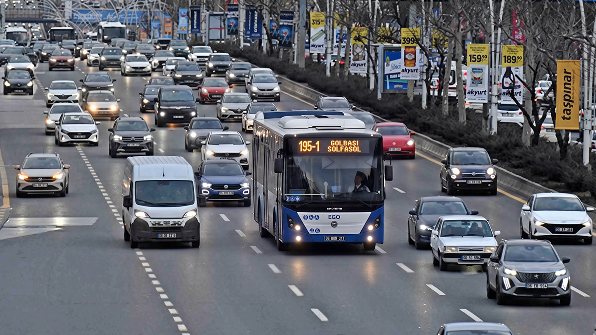 Otomobillerin yaşı korkutuyor: Çoğu hurdaya çıkmak üzere