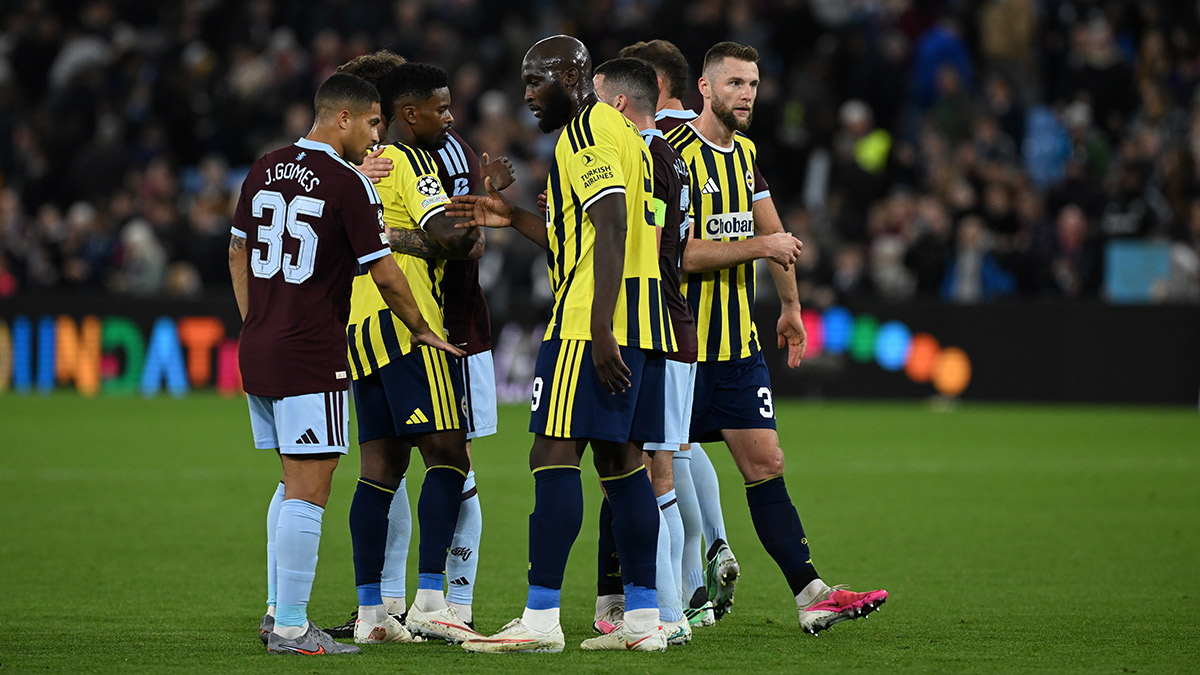 Fenerbahçe'de 6-0 depremi: Spor yazarları bir ismi hedef aldı