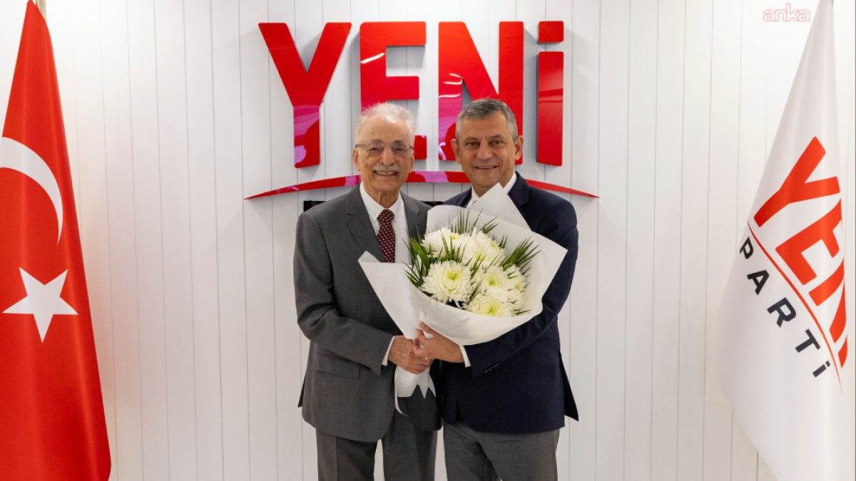 Murat Karayalçın CHP'den istifa ederek YENİ Parti'ye katıldı
