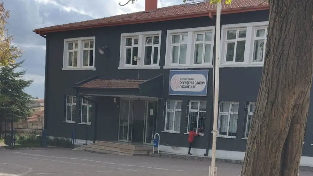 Kayseri İncesu'de okulda gıda zehirlenmesi şüphesiyle 12 öğrenci hastaneye kaldırıldı