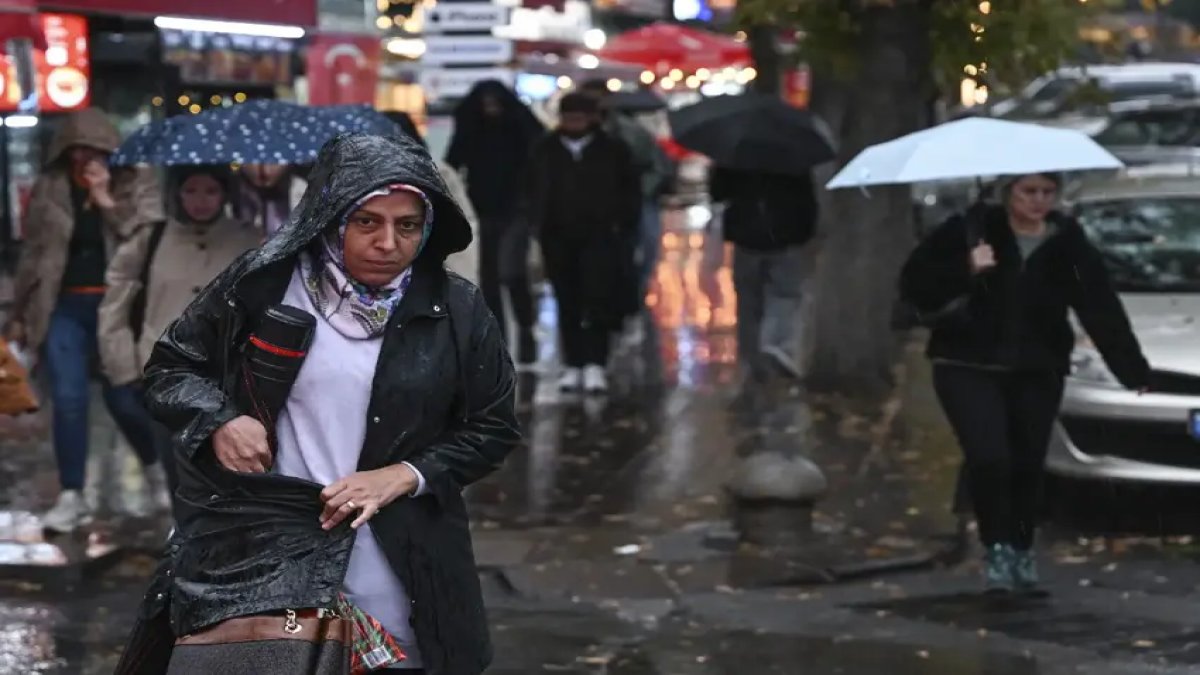 Sel felaketinin yaraları sarılmadan ikinci dalga geliyor! İşte 16-17 Ekim’de en çok yağış alacak ilçeler