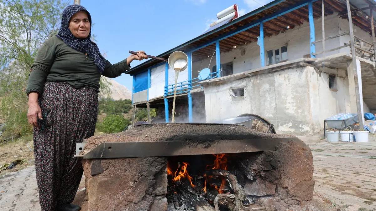 Ata yadigarı şifa reçetesi! 4 saat kaynatılıyor! 800 TL’den kapış kapış satılıyor
