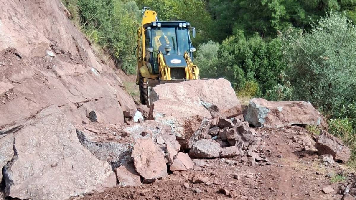 Efeler Belediyesinden kapanan yollara hızlı müdahale