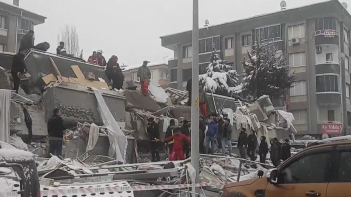 Malatya'da 16 kişinin öldüğü Hayat Sitesi davasında 4 sanığa hapis cezası