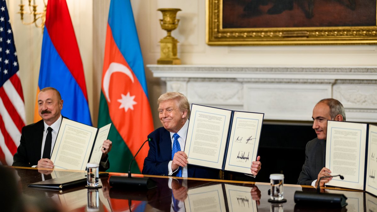İran'dan Trump Rotası'na tepki: ABD'nin bölgedeki varlığından endişeliyiz