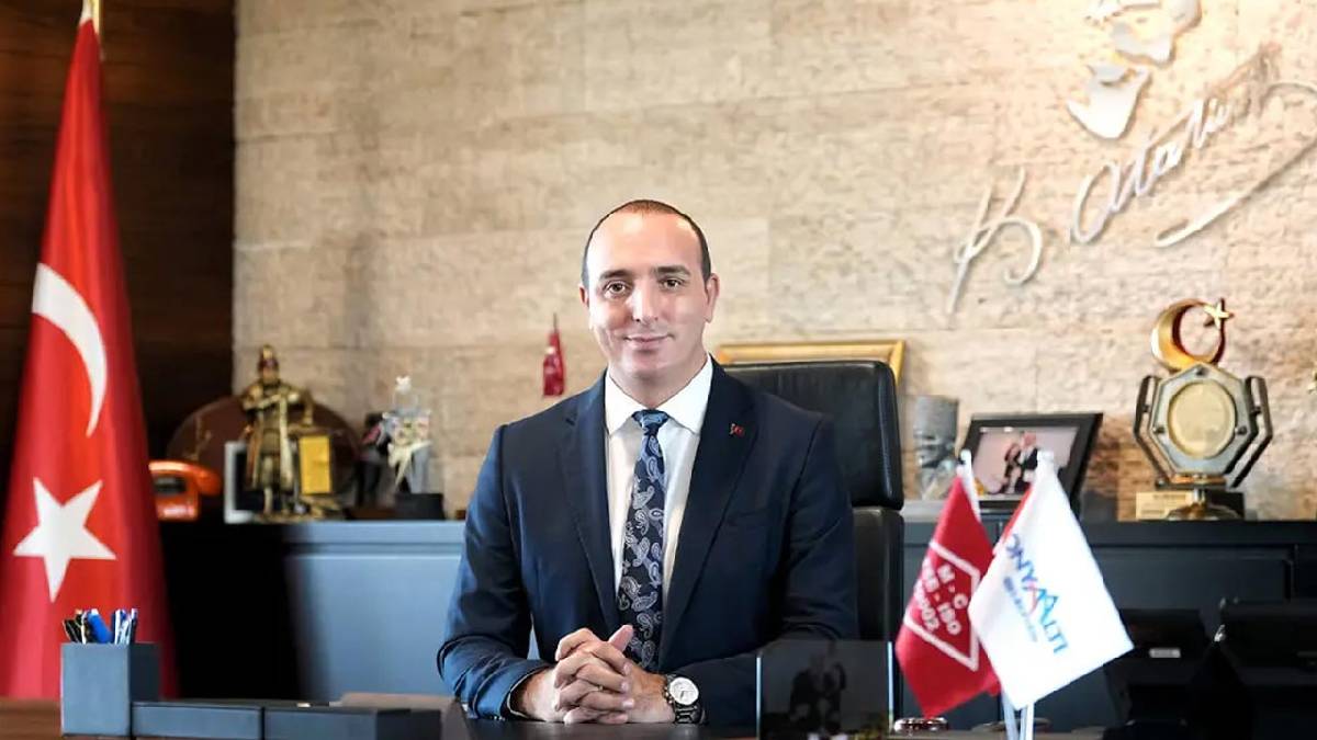 Konyaaltı Belediye Başkanı Cem Kotan YENİ Parti'ye katıldı