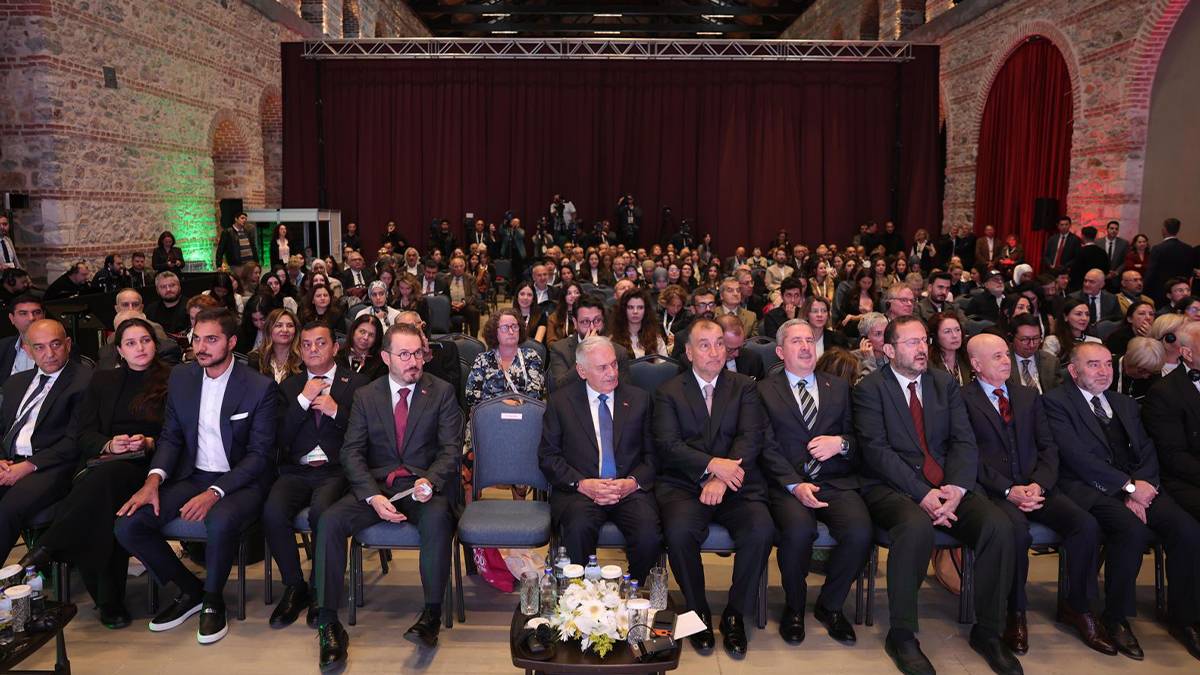 İstanbul Bilim Zirvesi başladı: Dünyanın önde gelen bilim insanları beslenme ve sağlığı konuşuyor
