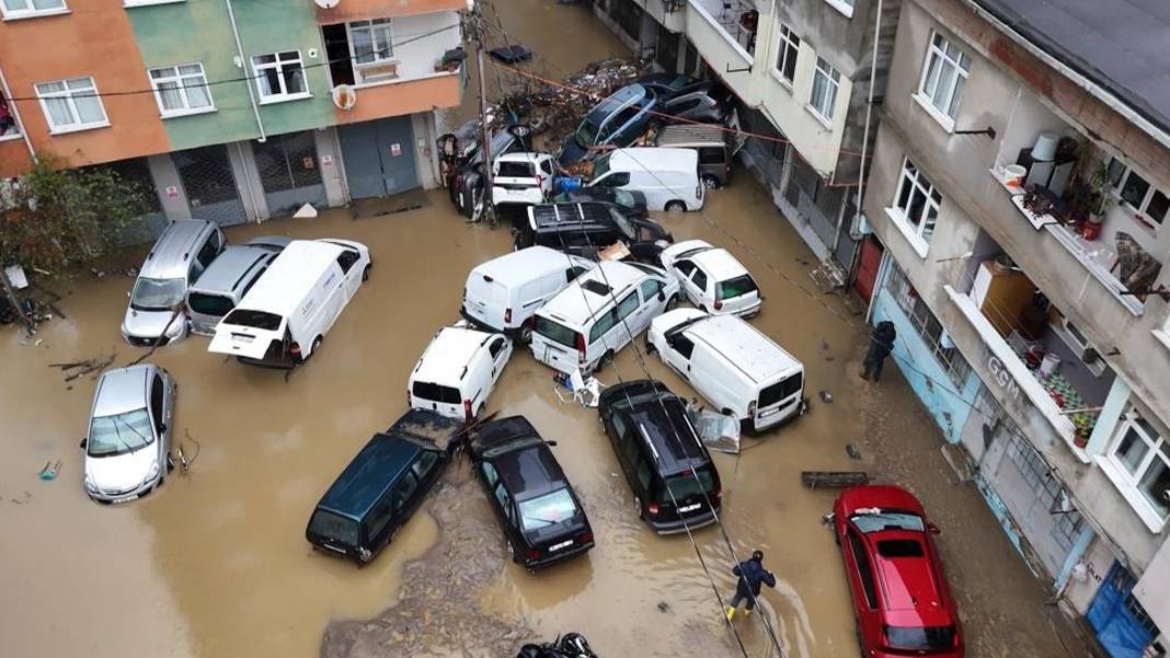 İstanbul ve batı bölgelerine kritik uyarı: Yeni bir siklonik sistem geliyor, cuma akşamına dikkat
