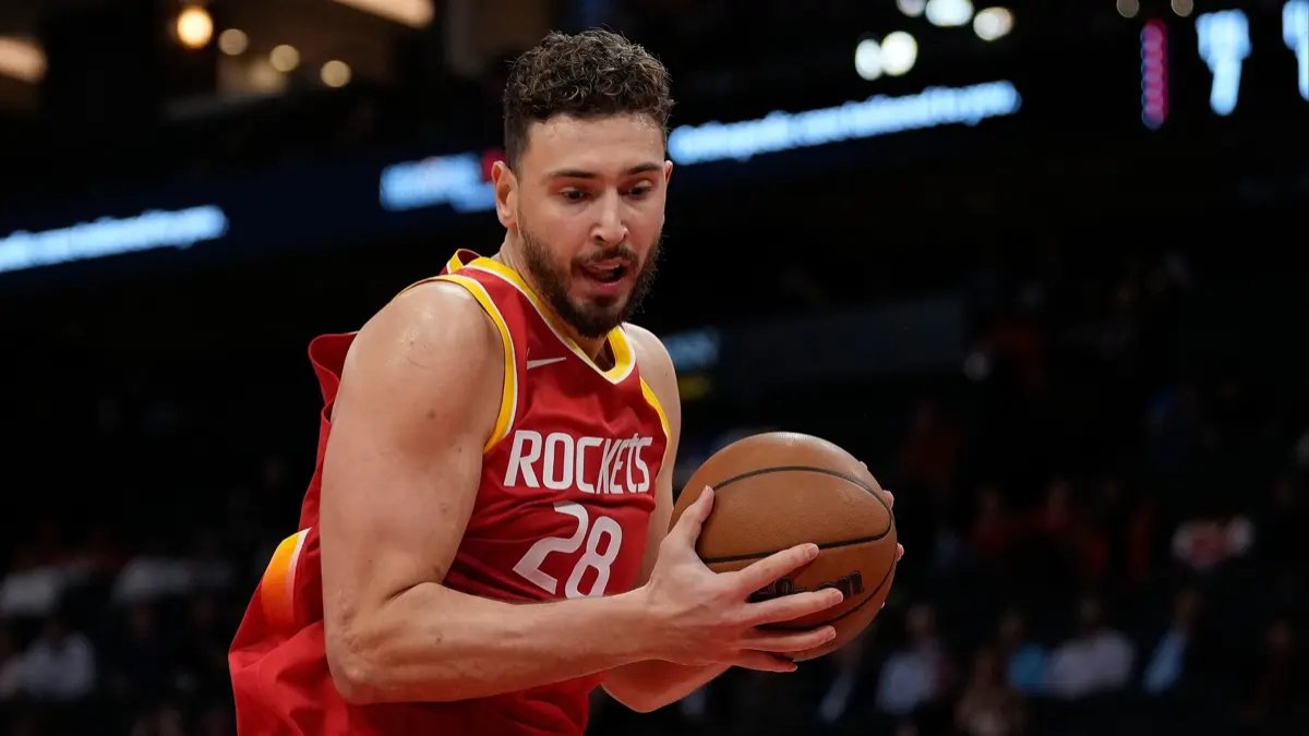 Alperen Şengün sezona "double-double" ile başladı