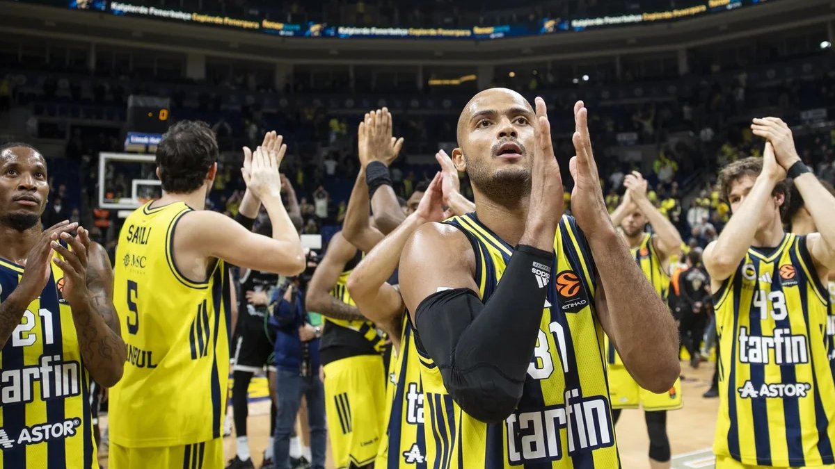 Fenerbahçe EuroLeague'de Olympiakos'la karşılaşıyor