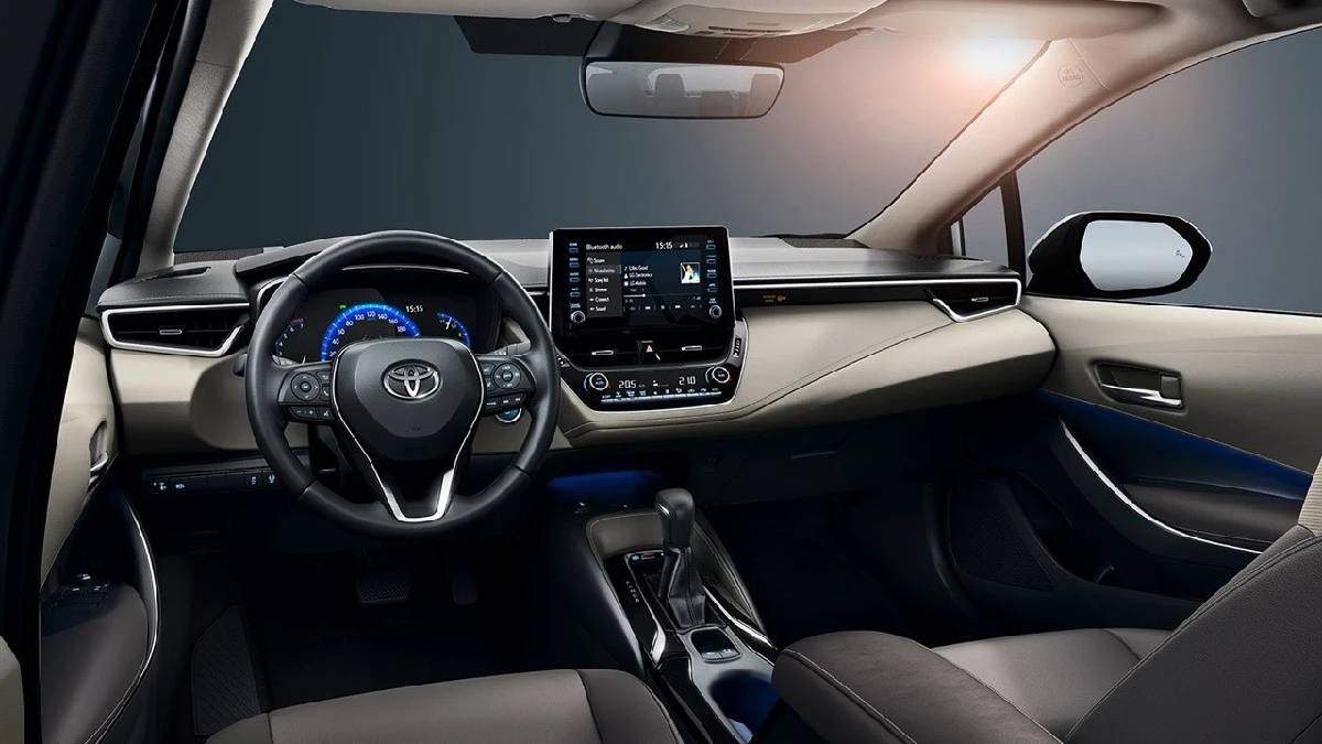 Satışlar düşse de dünya devi vazgeçmedi: Efsane model yeni motor seçenekleriyle üretilecek!