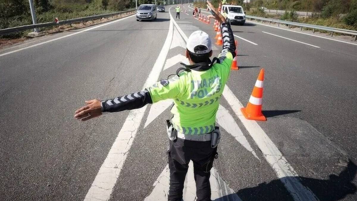 İstanbul’da 29 Ekim ve prova günü trafik düzenlemesi: Bu yollar trafiğe kapatılıyor