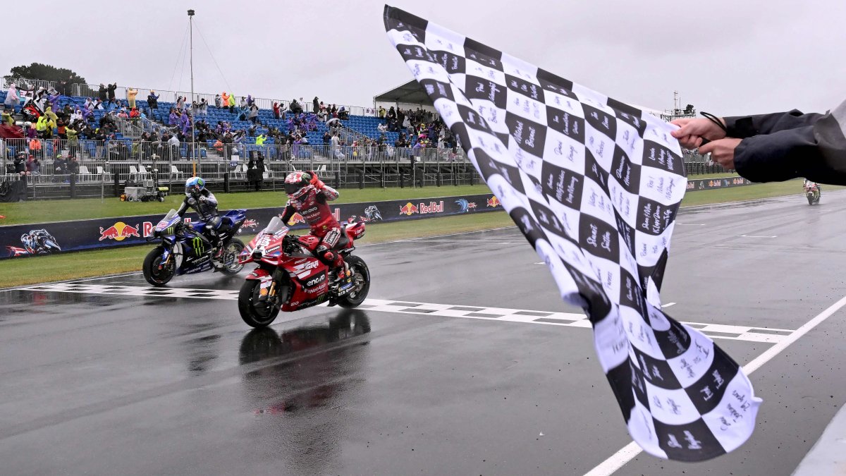 Avustralya Grand Prix’si iptal edildi