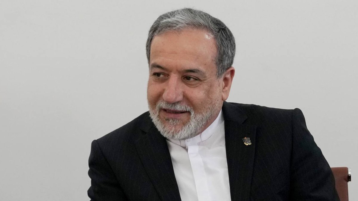 İran Dışişleri Bakanı Arakçi: Hürmüz Boğazı'nın yönetimi eskisi gibi olmayacak