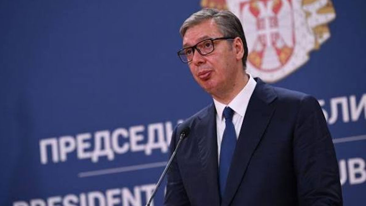 Sırbistan'da 14 yıllık Vucic iktidarı devrildi: İki yıldır sokaklarda mücadele eden öğrenciler seçimi kazandı